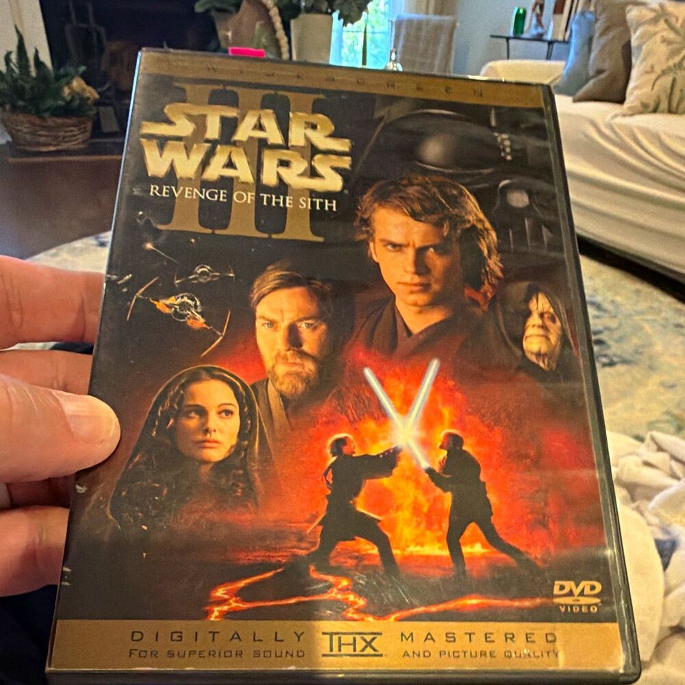 Star Wars Episode III: Revenge of the Sith DVD PG-13 English Special Features